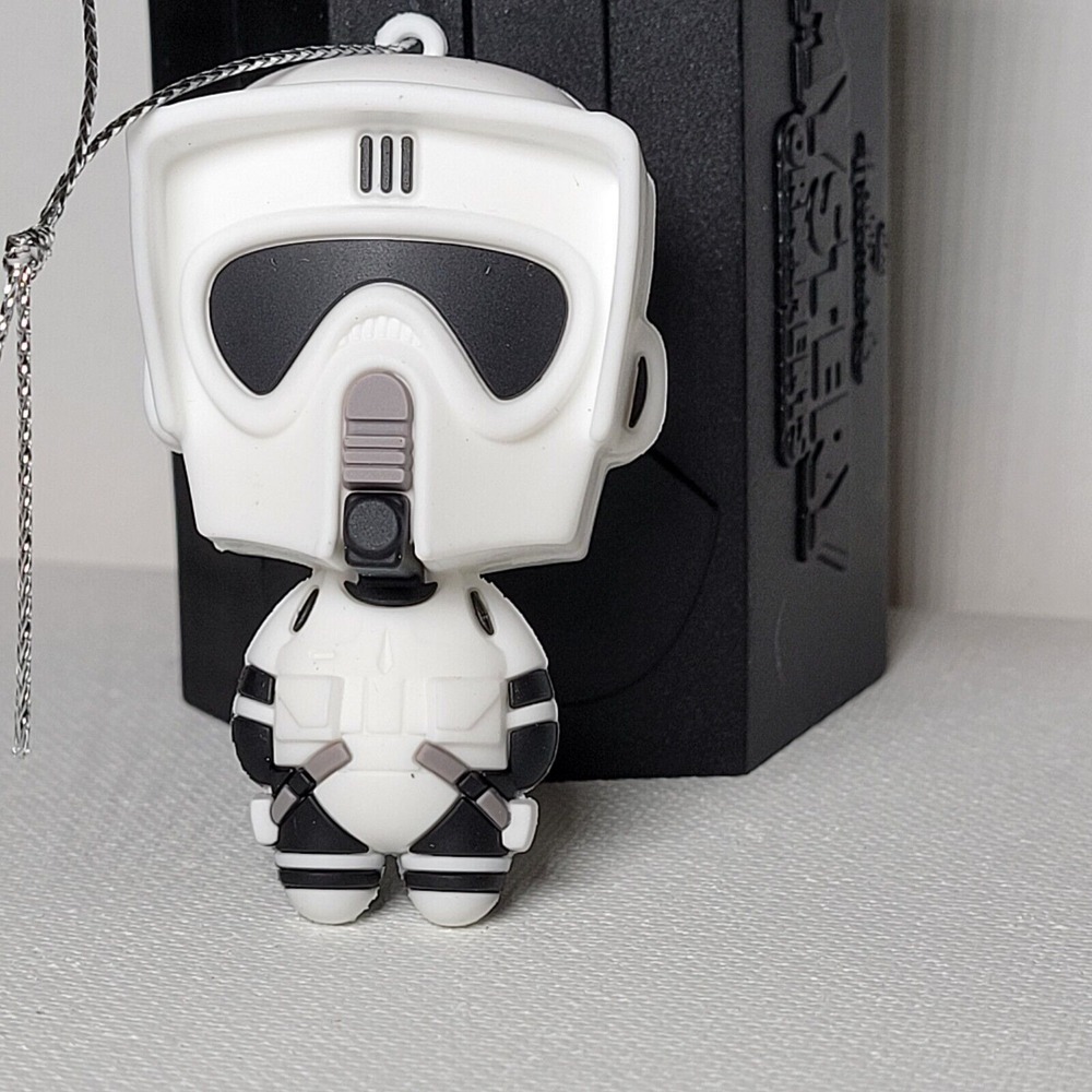 Hallmark Mystery Star Wars Scout Trooper Ornament‎